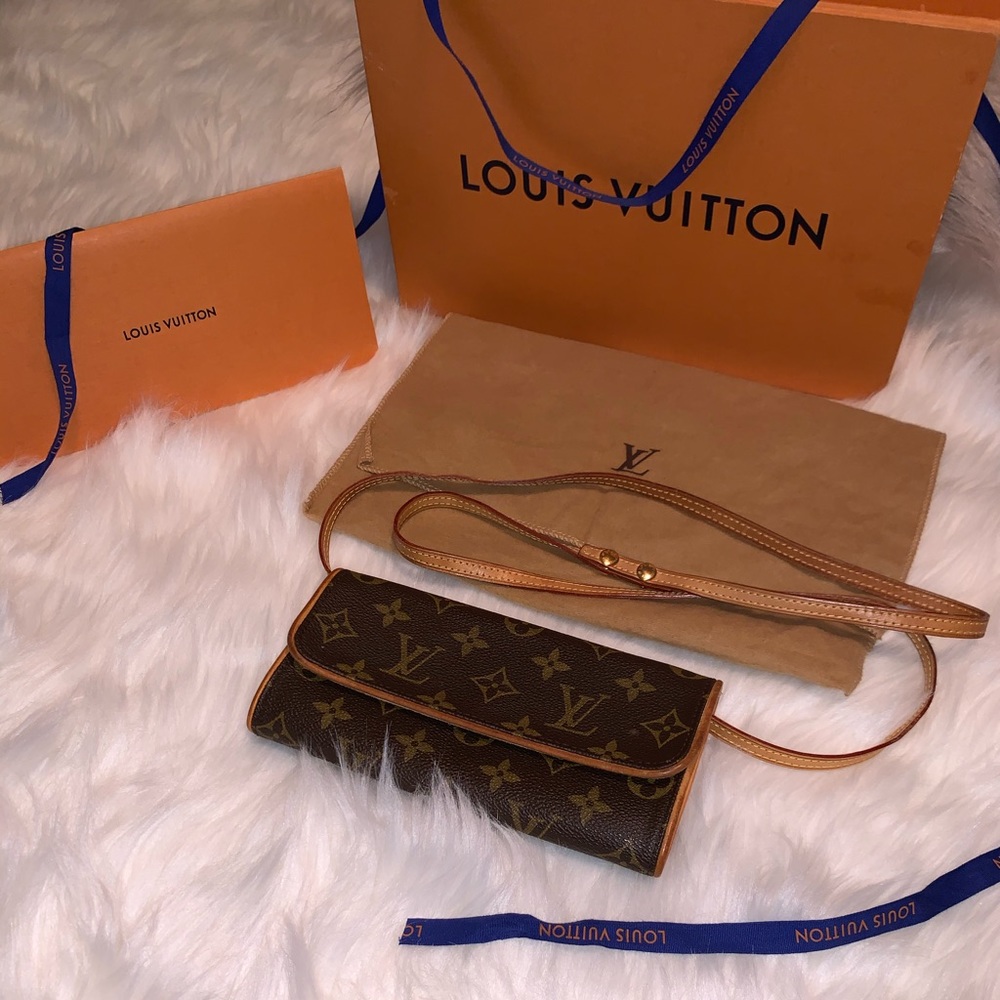 ❌SOLD❌💯% Authentic Vintage Louis Vuitton Twin Poc